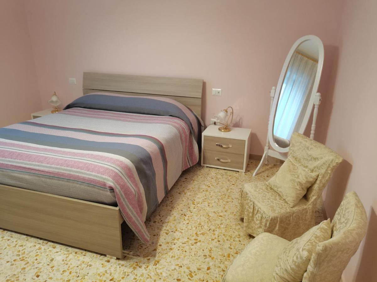Domus Lineker Apartment เวนาโฟร ภายนอก รูปภาพ